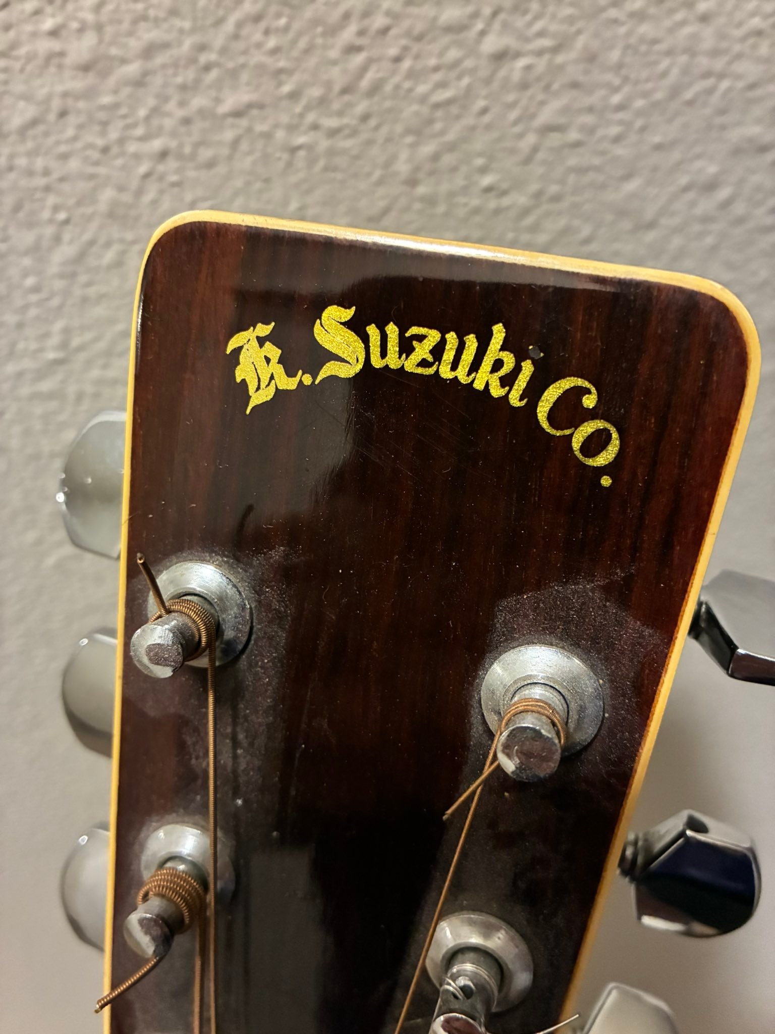 Identify vintage Kiso Suzuki guitar model?