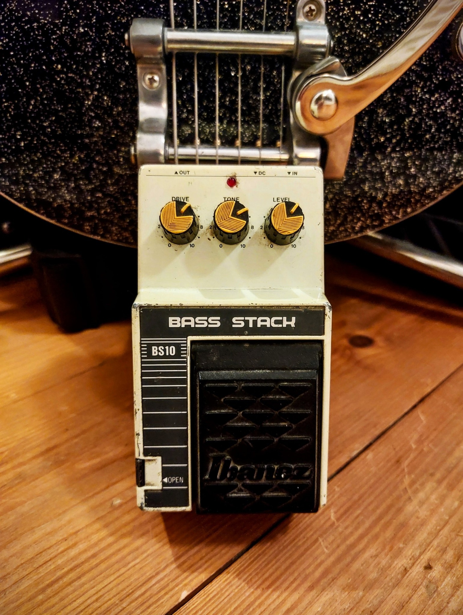 Ibanez 10 Series** ***BS10 Bass Stack*** was the very first pedal
