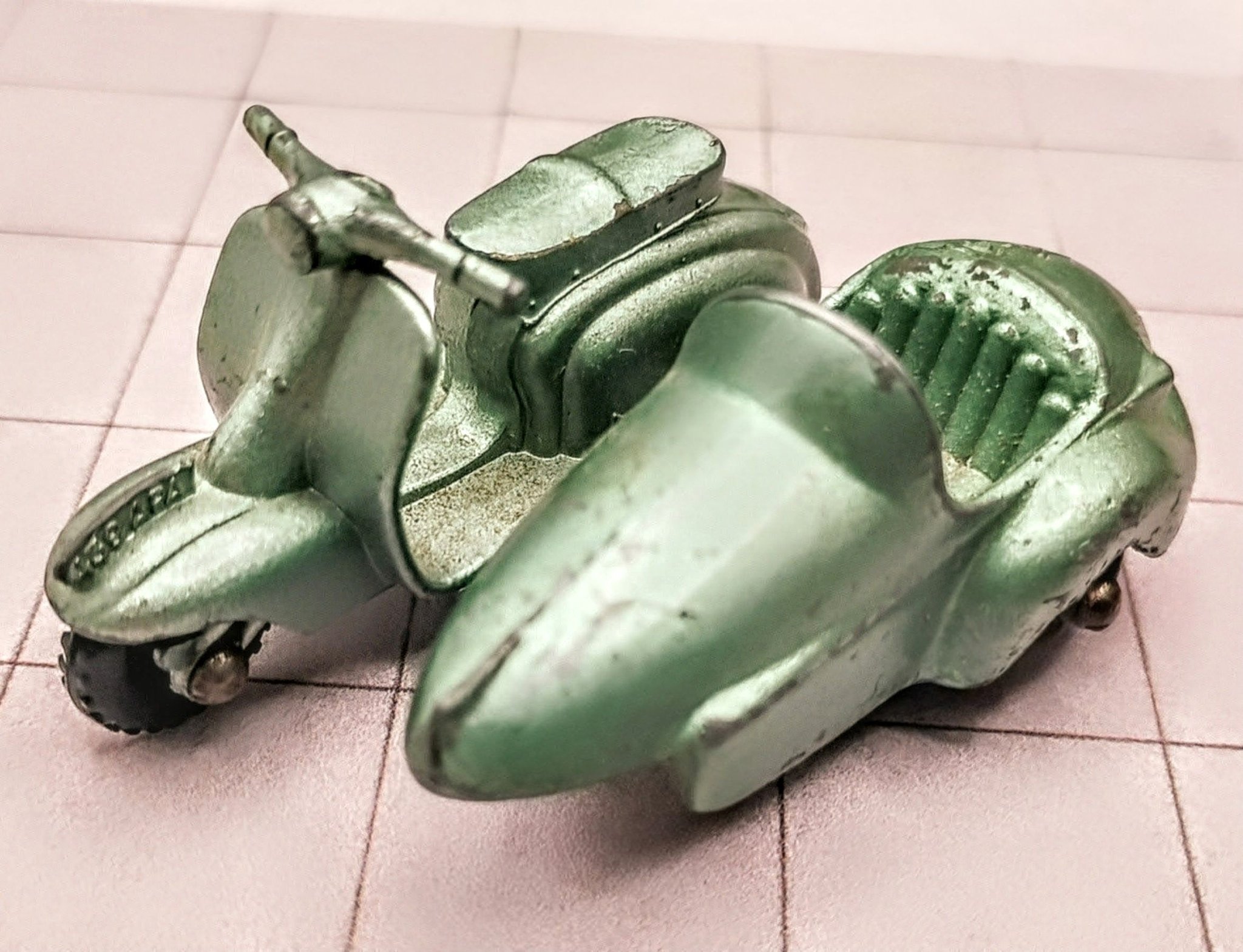Lesney / Matchbox #36 1961 Lambretta with Sidecar