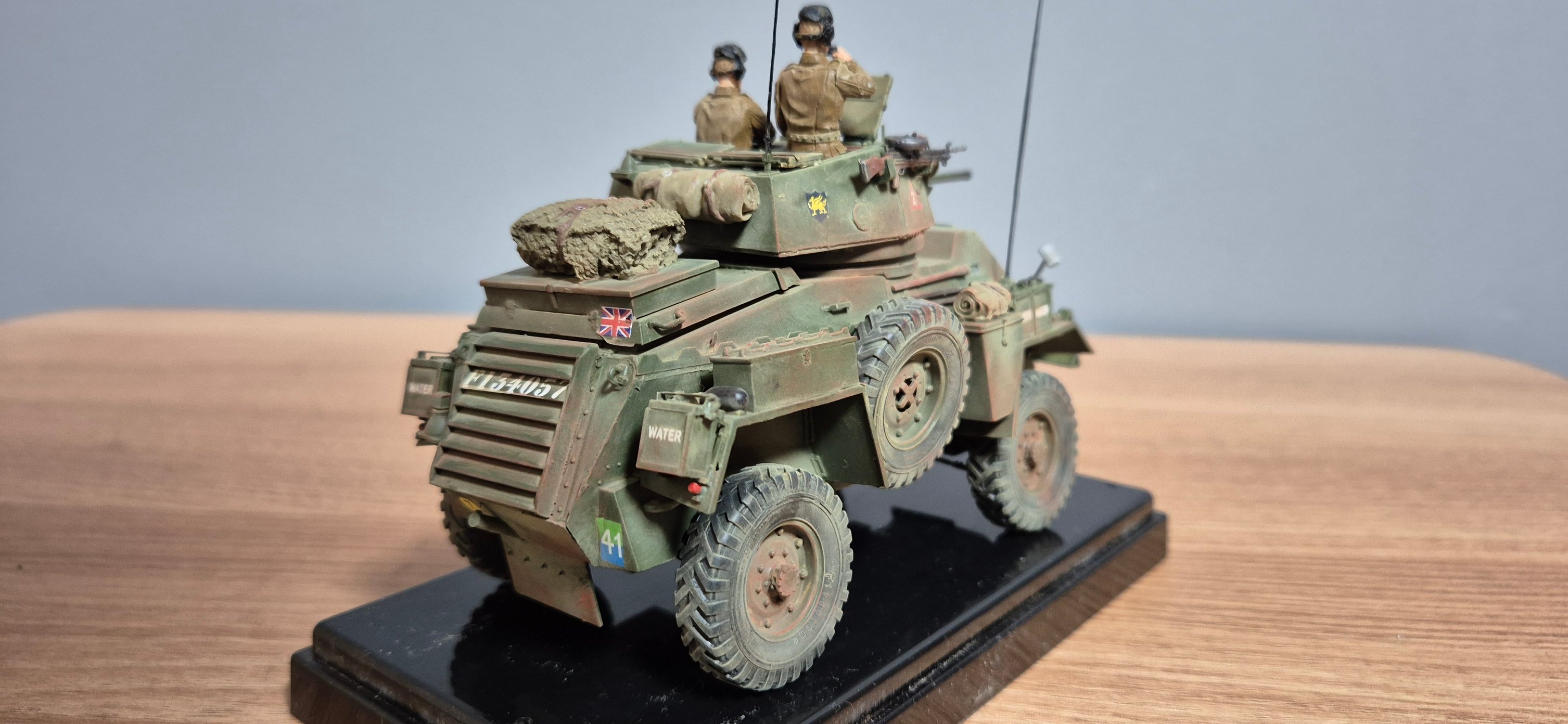 British Humber Armored Car Mk.IV, 1/35, Bronco
