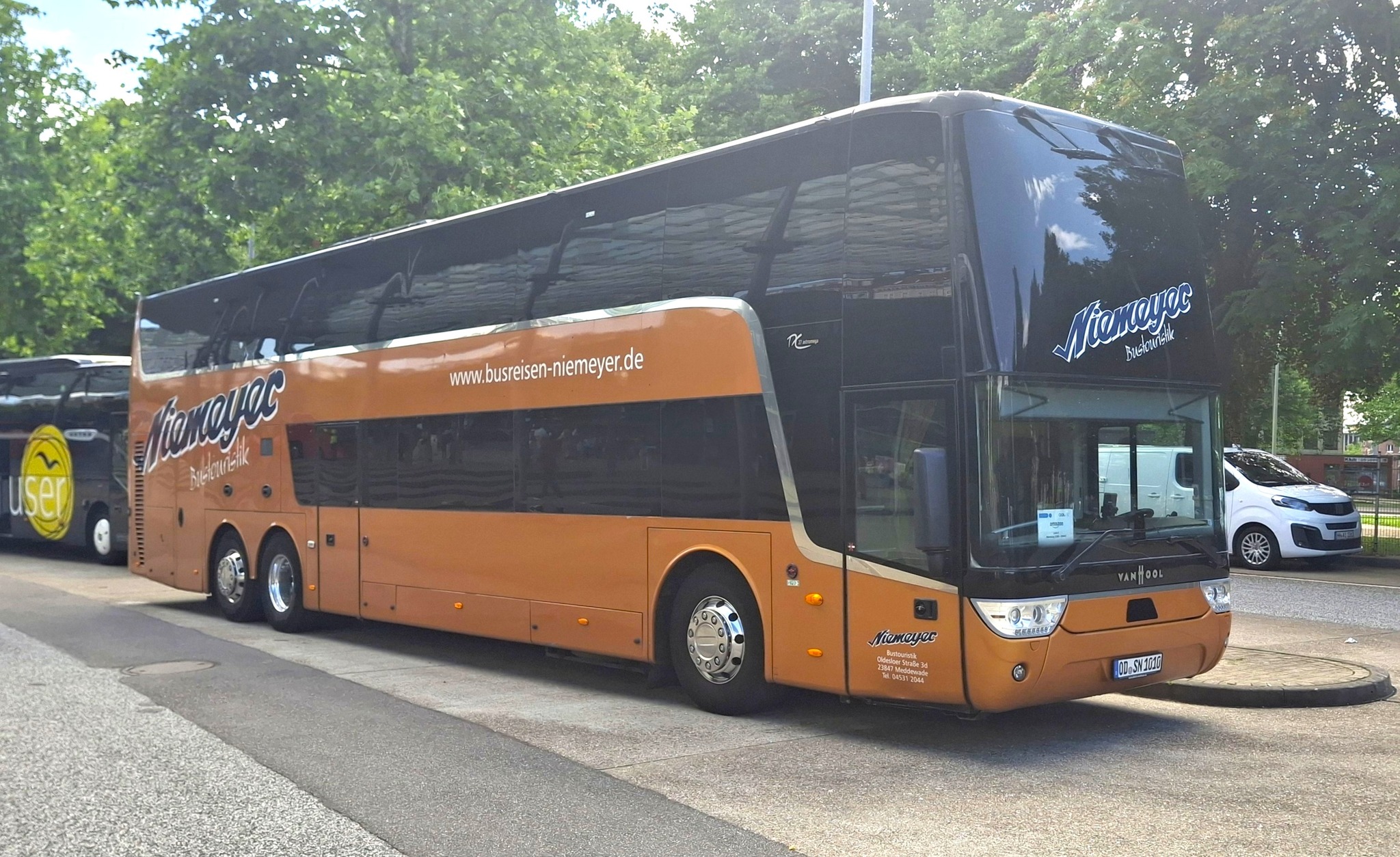 Van Hool TDX 27 Astromega, 20250710, Hamburg ZOB, Niemeyer