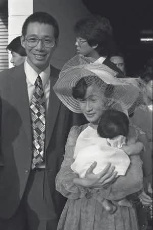 Terence - 🔥𝙒𝙊𝙒, 𝐀𝐰𝐞𝐬𝐨𝐦𝐞 𝐏𝐡𝐨𝐭𝐨 𝐒𝐡𝐨𝐨𝐭 李显龙先生与黄名扬女士的罕见合影。 以下是🇸🇬新加坡前总理李显龙与第一 ...