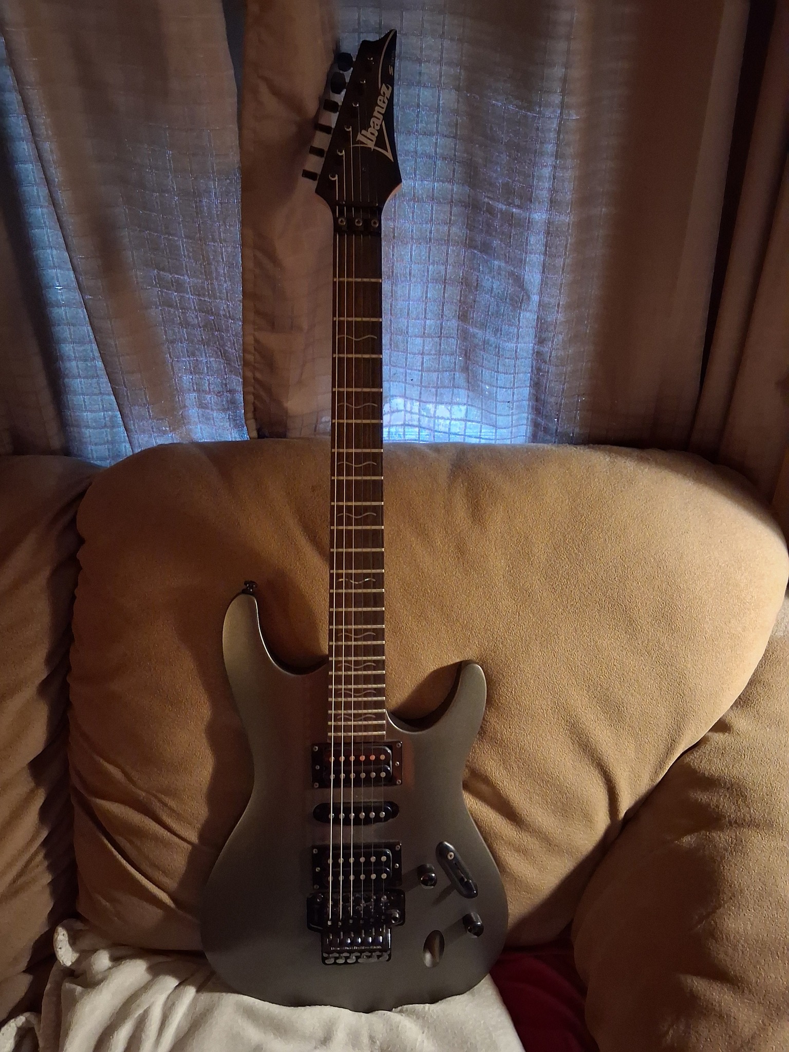 Ibanez S370 guitar review