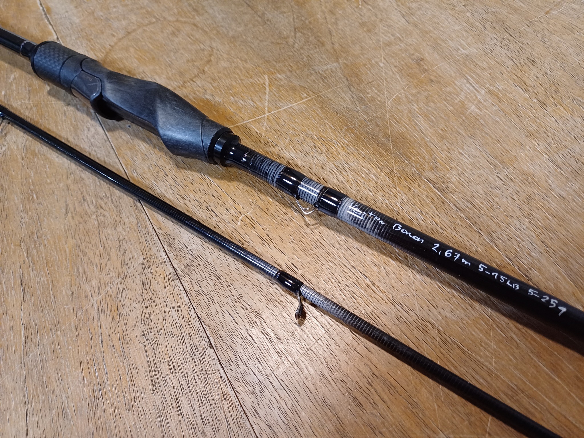 acurate reels vs shimano reels Accurate Valiant 2 Fishing Reel Ugly Stik GX2™ Travel Accurate Reels continues to Tanago Colour:BLK YLLW DOTS