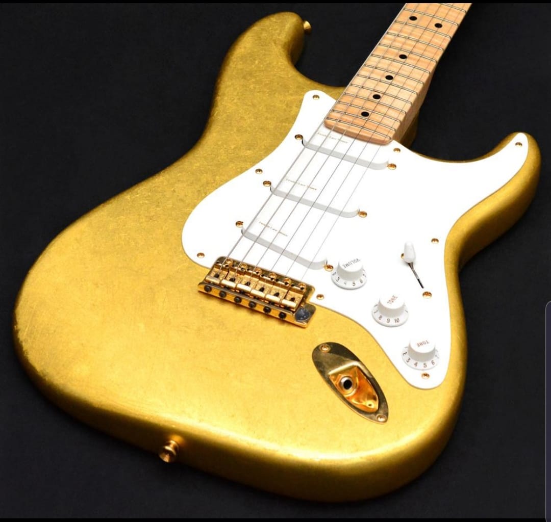 ギター Fender Custom Shop Stratocaster Introducing the Boeing 747 Fender® Stratocaster®. Boeing-inspired