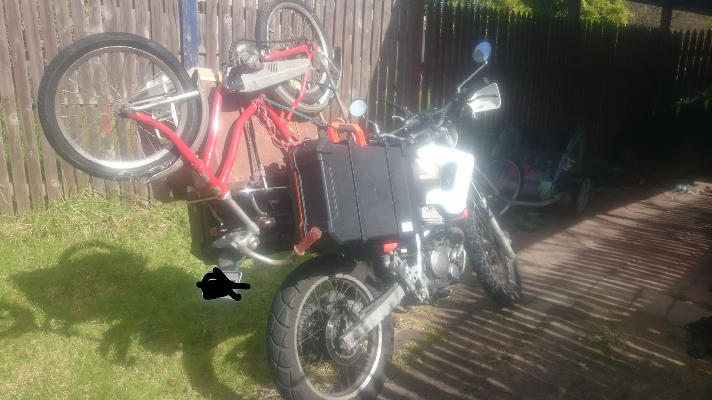 Hi guys I'm after a front wheel for a 1976 honda xl250 ,21”x1.6 I