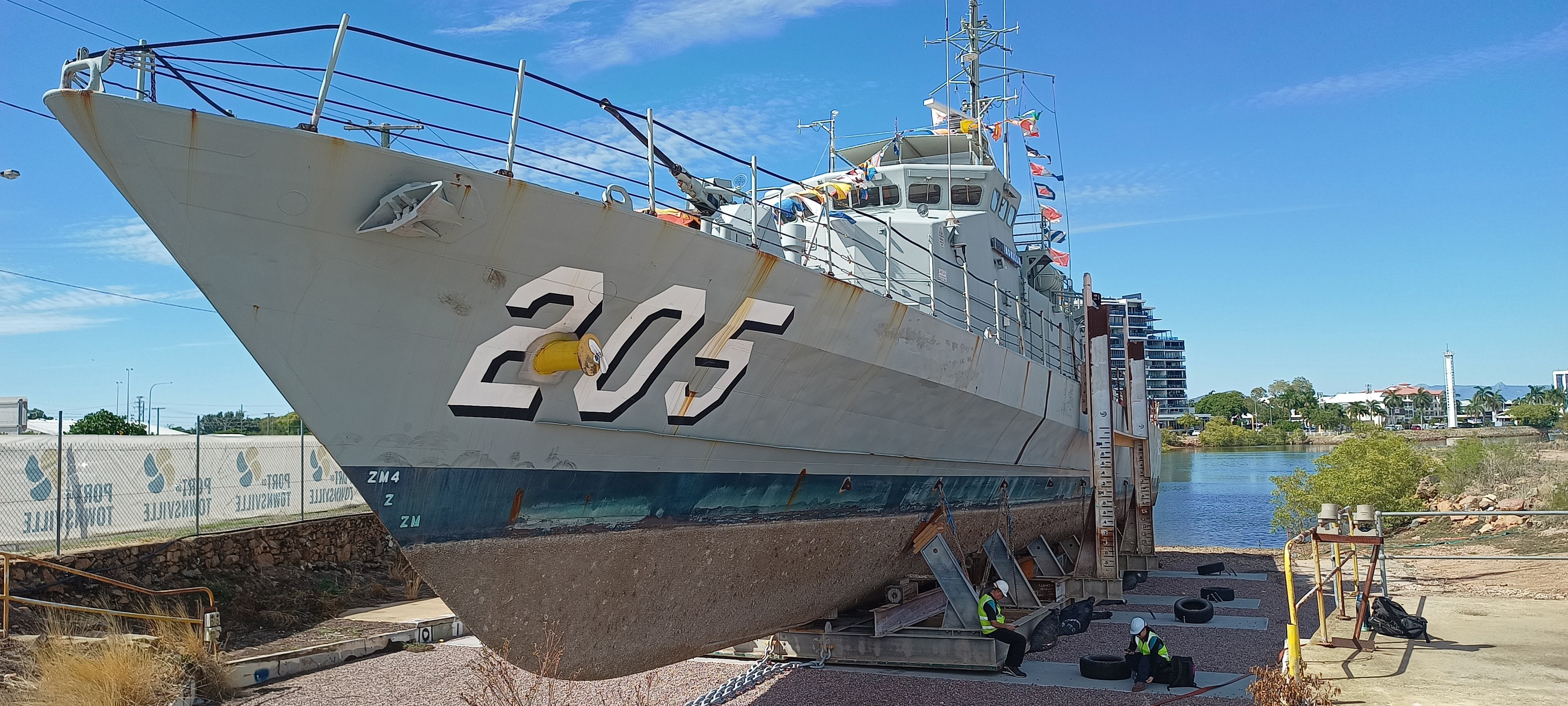 USS Blueback SS-581 decommissioned in 1990