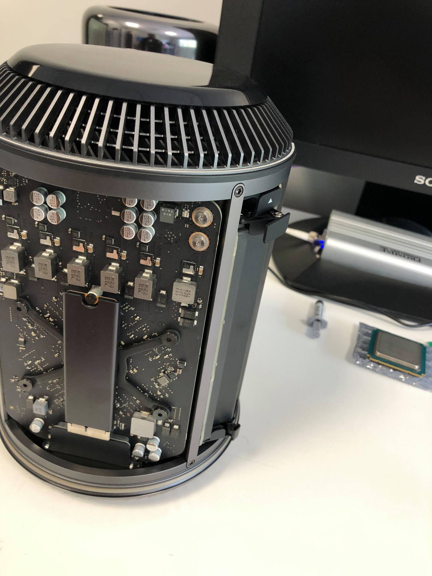 Mac Pro 2013 8 core vs 12 core for music production