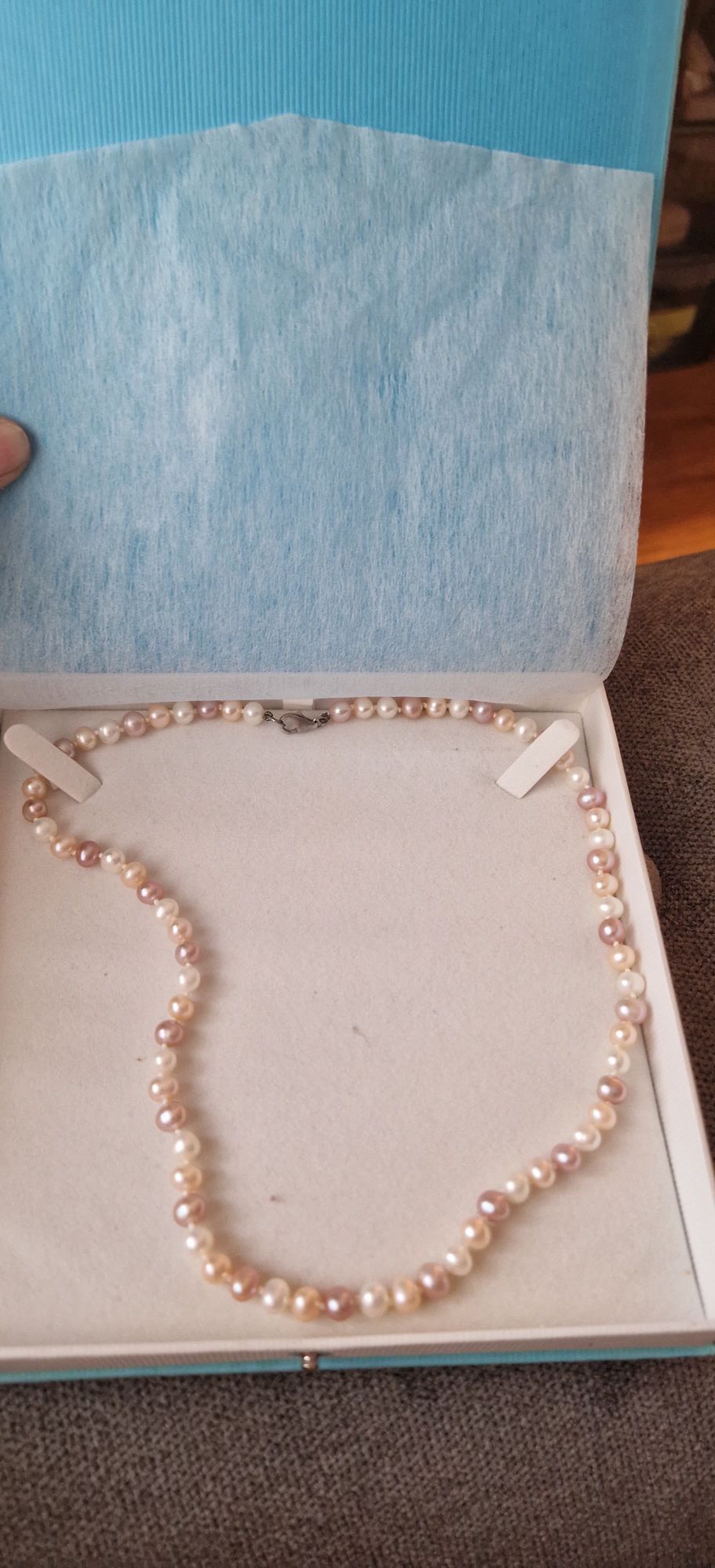 Identify pearls with 925 hallmarked clasp?