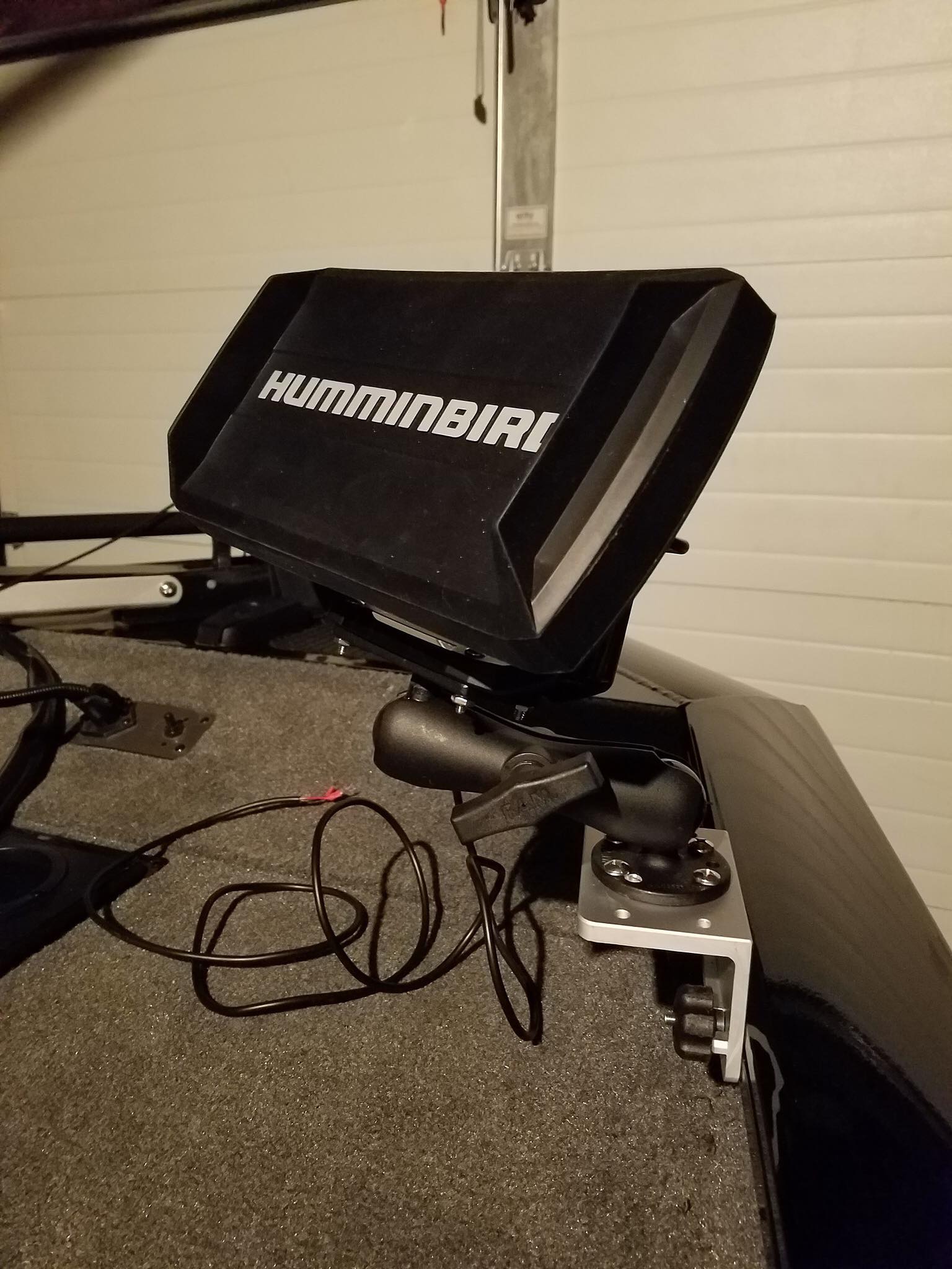 Using Ram mount with Humminbird Helix 5 on kayak