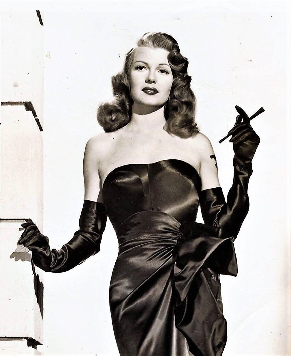rita hayworth black dress ALO DON'T GET IT TWISTED TANK