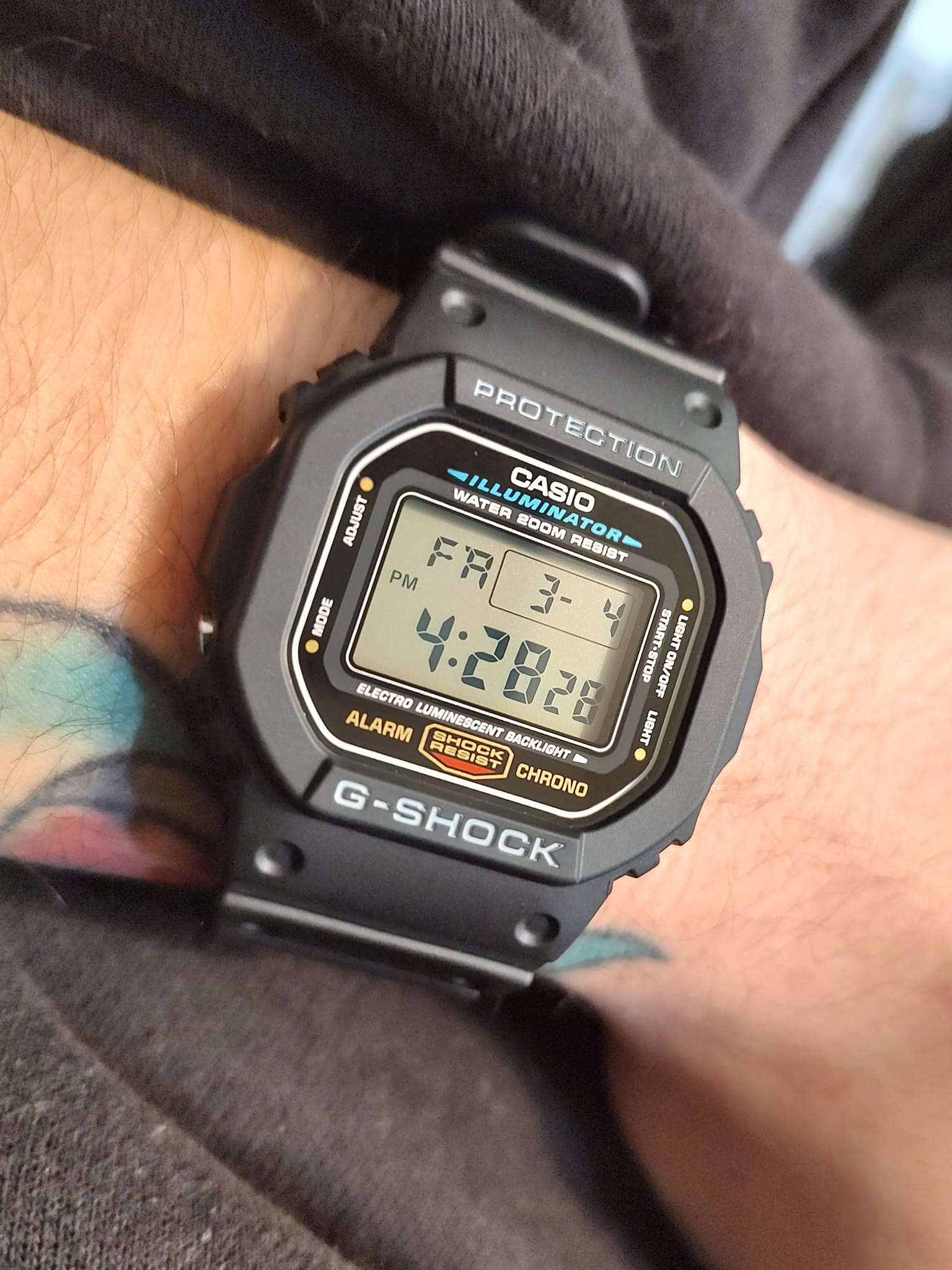 The Casio G-Shock DW-6600-1V Model 1199 bought in de 90