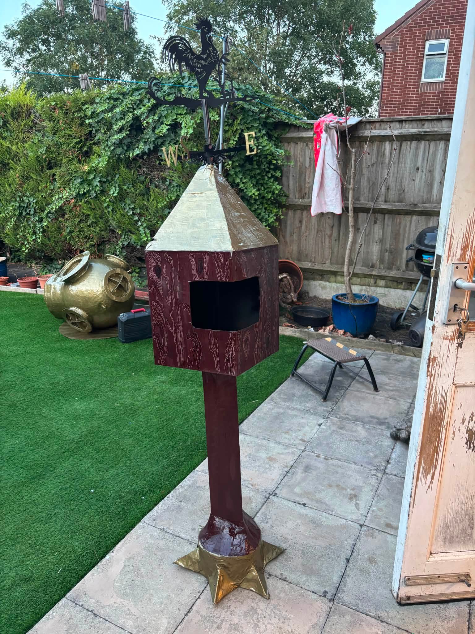 Outdoor crafting projects during summer weather