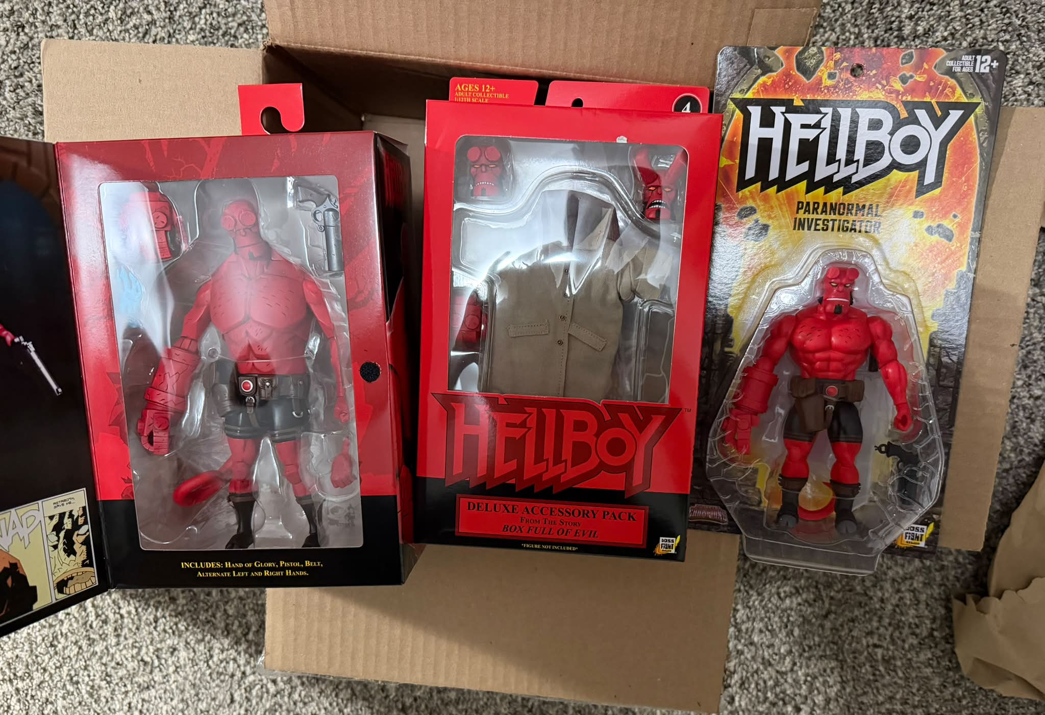 地獄怪客 漫畫限定版 HELLBOY WITH FLOATING HEADS