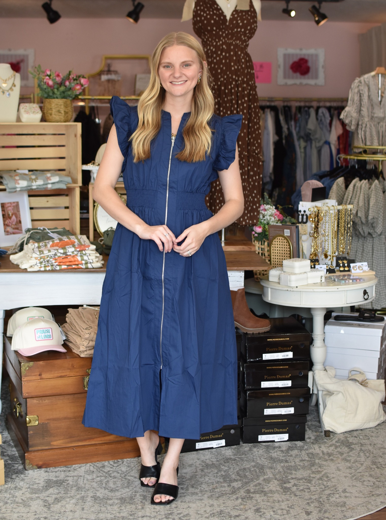Comfy and cute transition dresses for breastfeeding