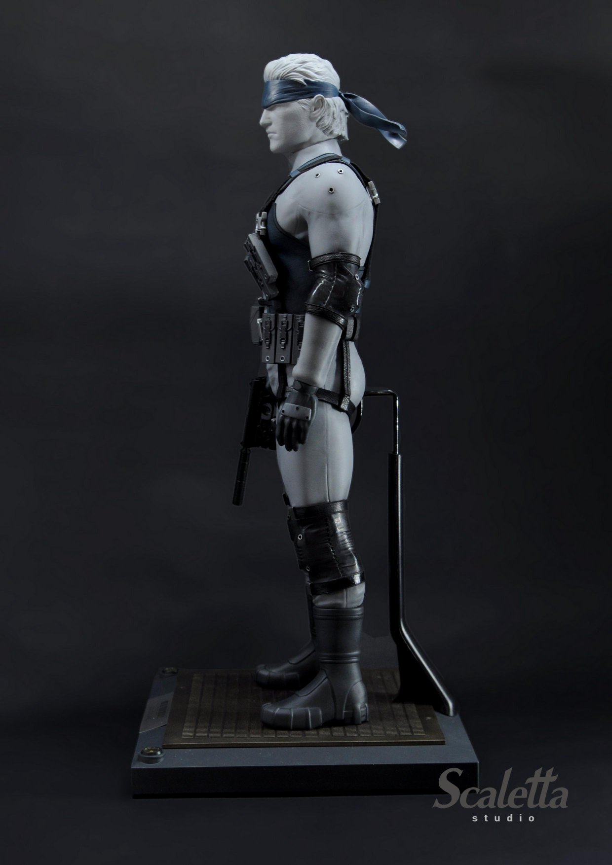 WJL Toys - Disguiser (Snake MGS) escala 1/6