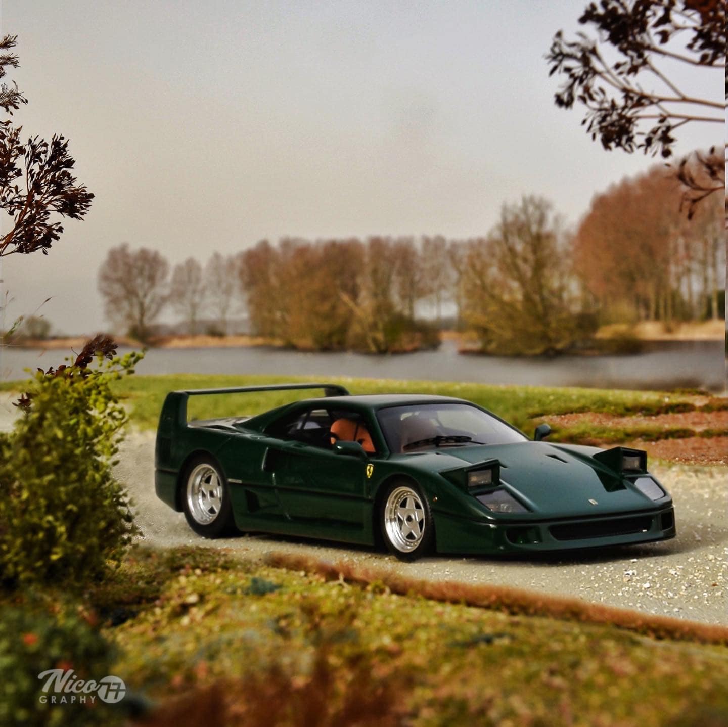 Ferrari F40 Verde Abetone scale model photography