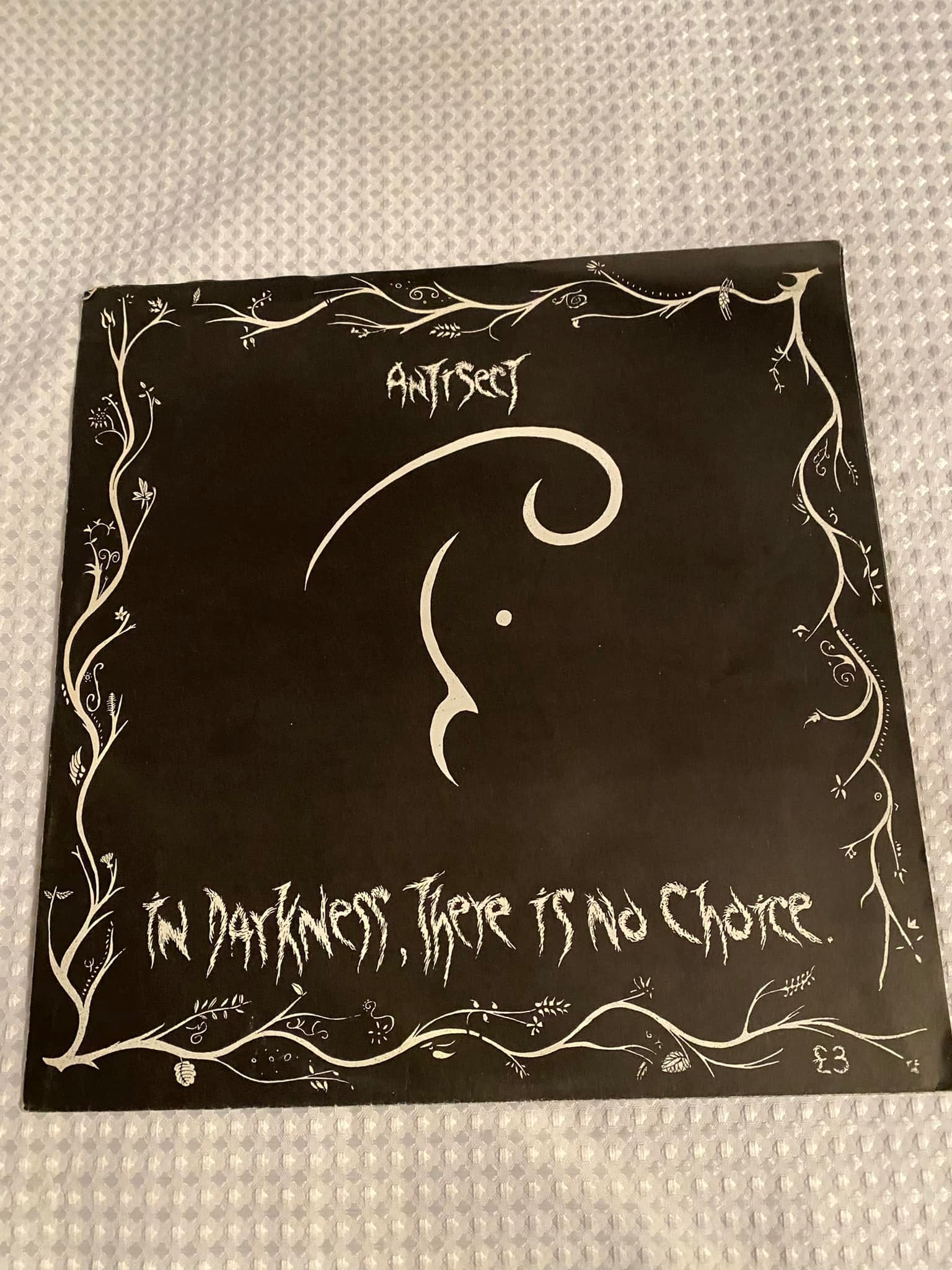 Antisect - darkness (special edition) So.. here's the last shirt i