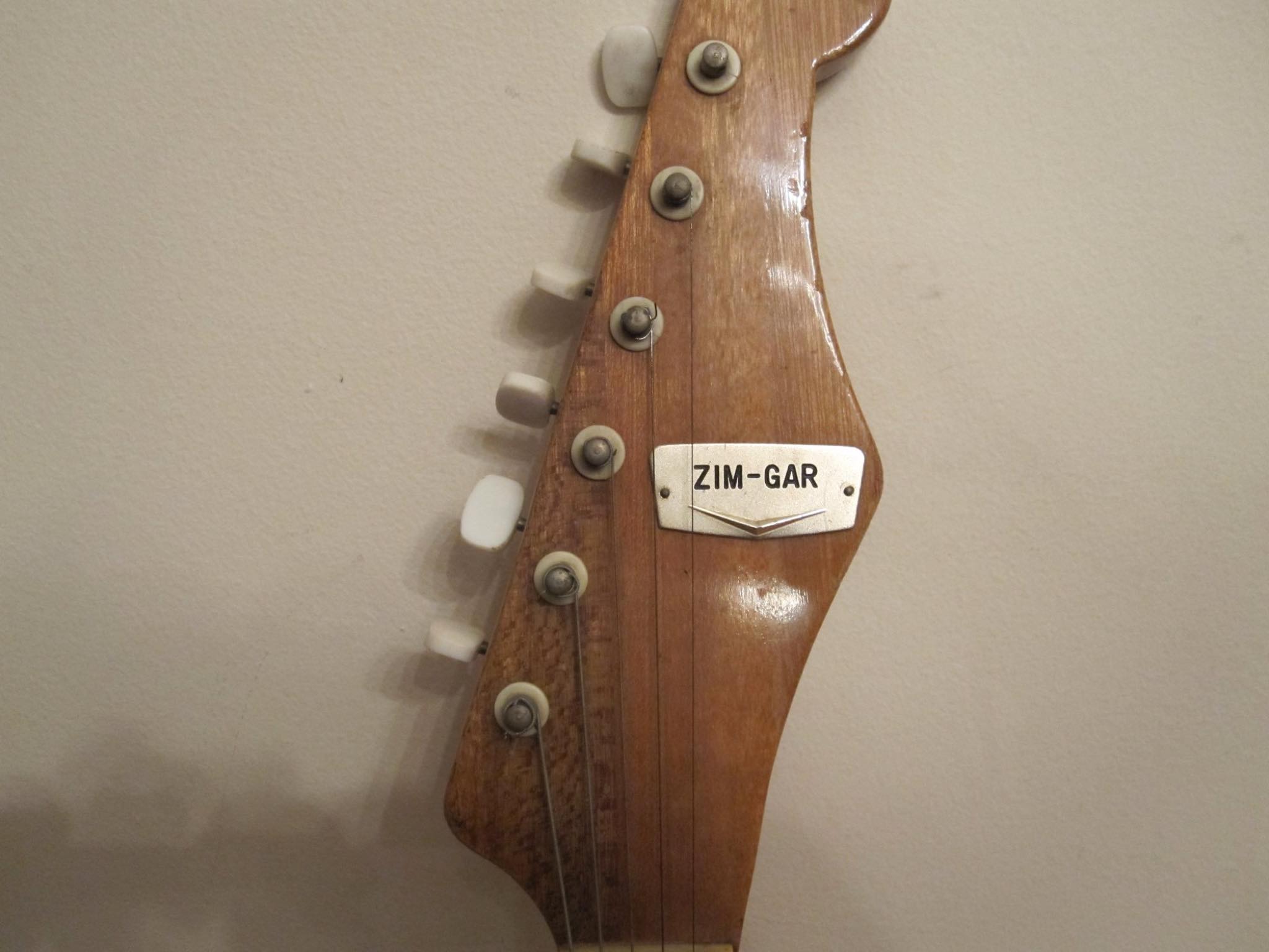 So who remembers the Zim-Gar guitars if you do you're pretty old