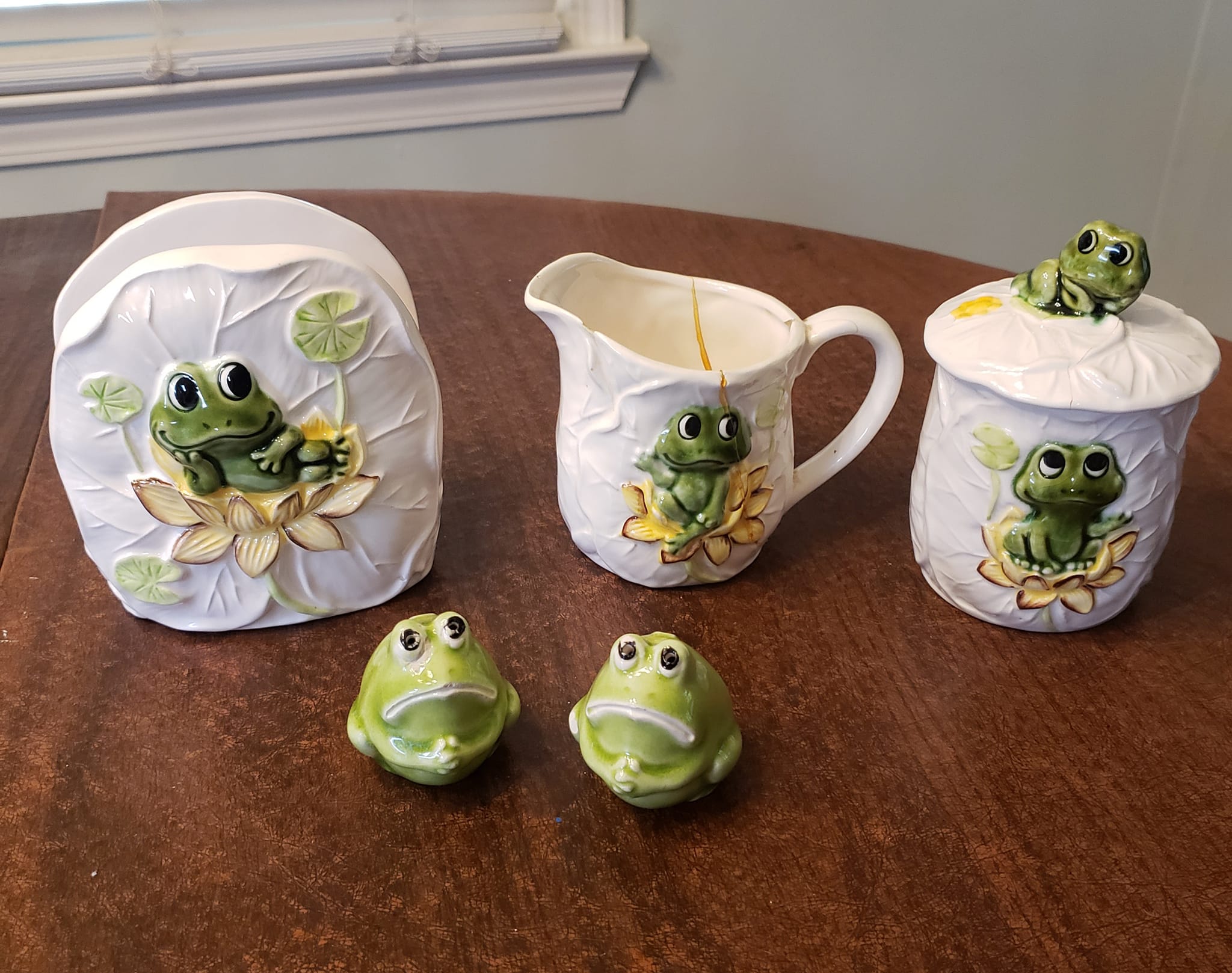 Vintage Sears Roebuck Neil the Frog cannister set