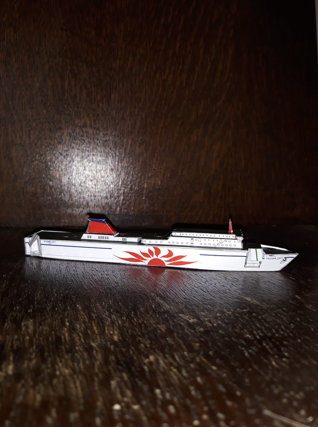 Japanese roro/passenger ferry Sunflower Shiretoko in 1/1250 scale