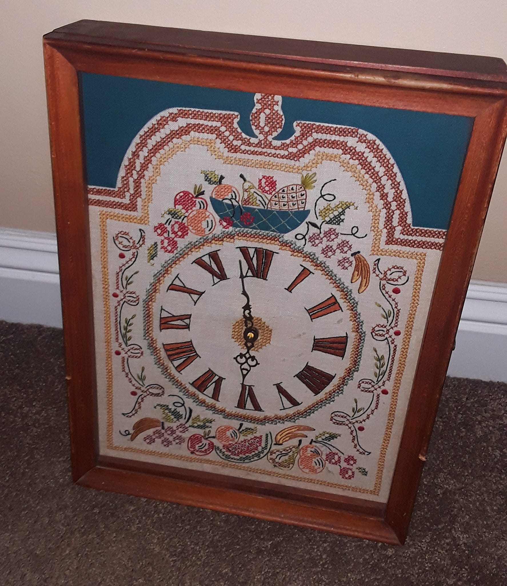 A very special vintage find!! 1960's WORKING Squirt clock!
