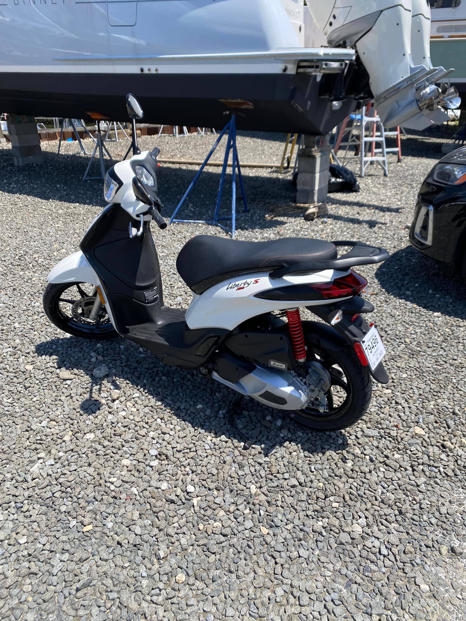 Mounting phone on Liberty 150 handlebars?