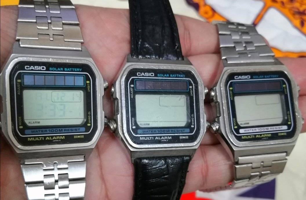 Casio w-400 versions exist