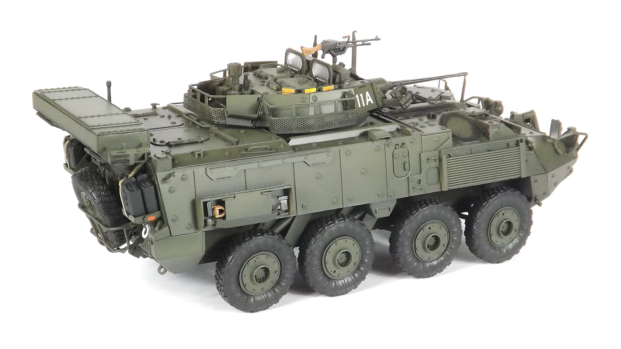 Trumpeter 1/35 Canadian LAV-III 8x8 Wheeled Armoured Veh. #01519 #1519 📌USA