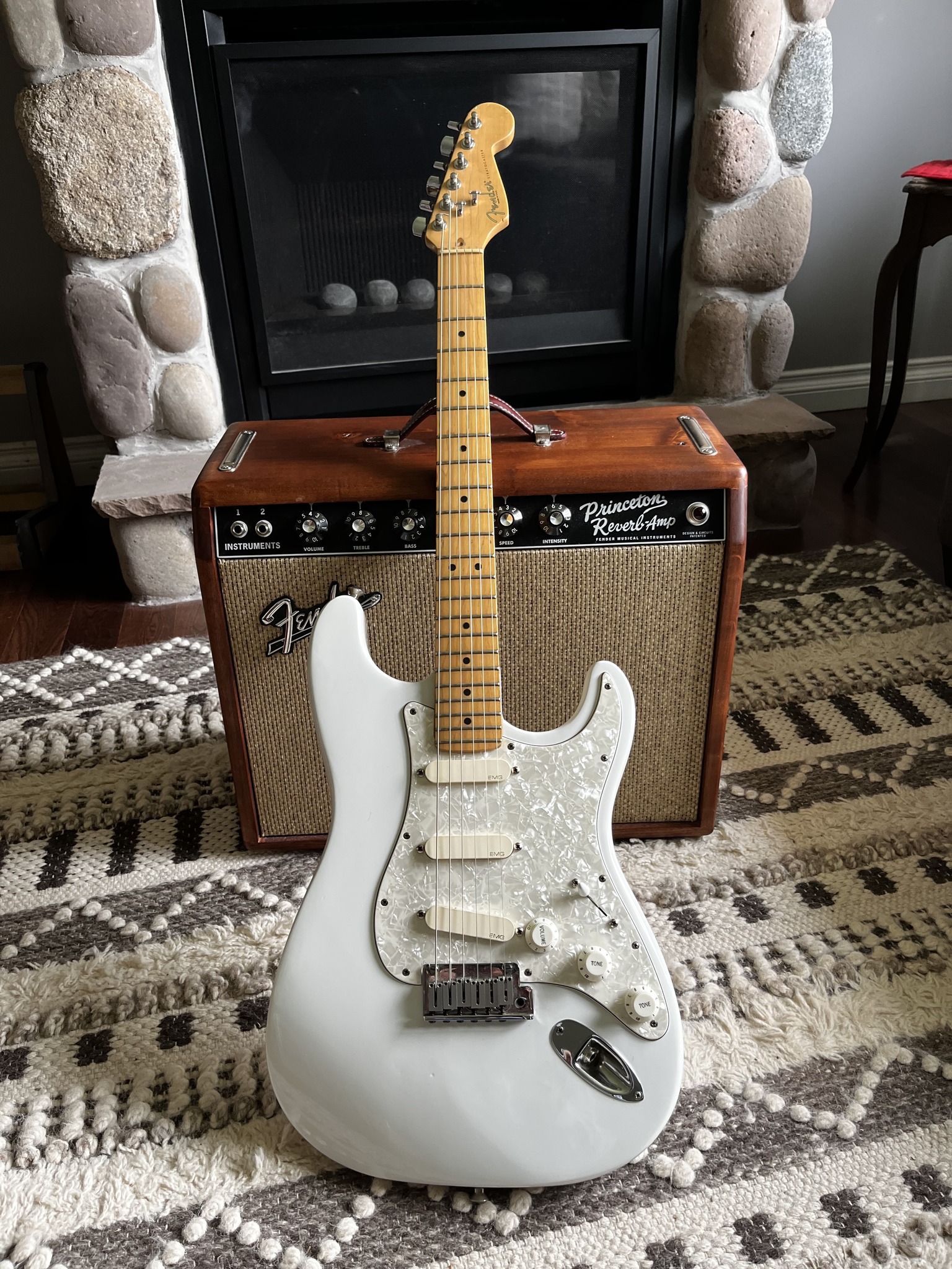 EMG pickups + Archtop guitar #guitarra #emgpickups