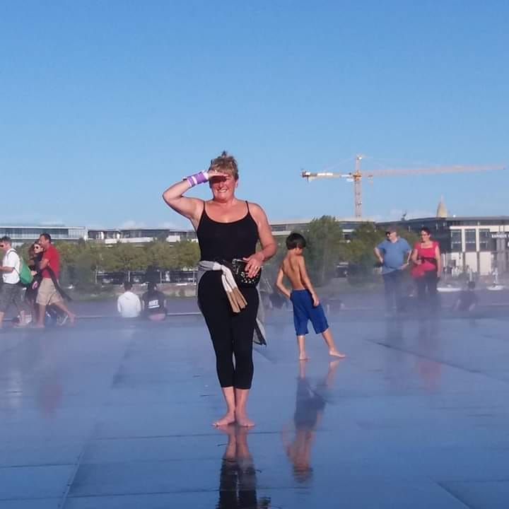 Lesley Caron Roche
