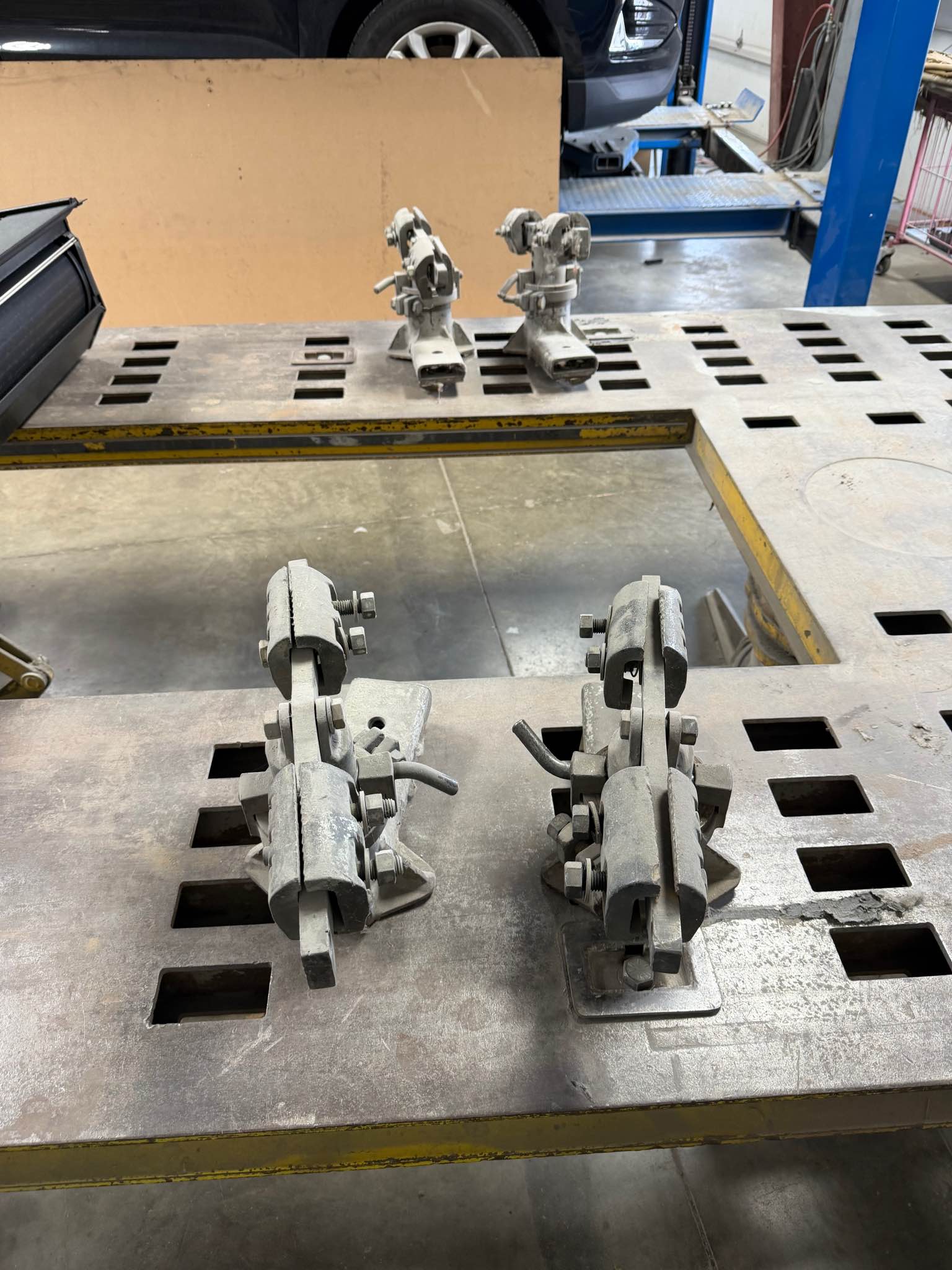 Chief EZ Liner Frame Machine - Weight Lifting Machines & Racks ...