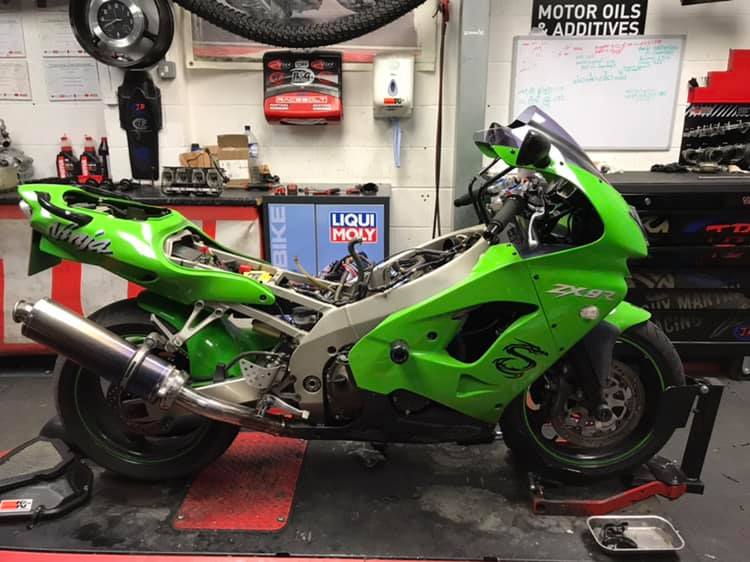 Kawasaki zx10r won't rev past 8k?
