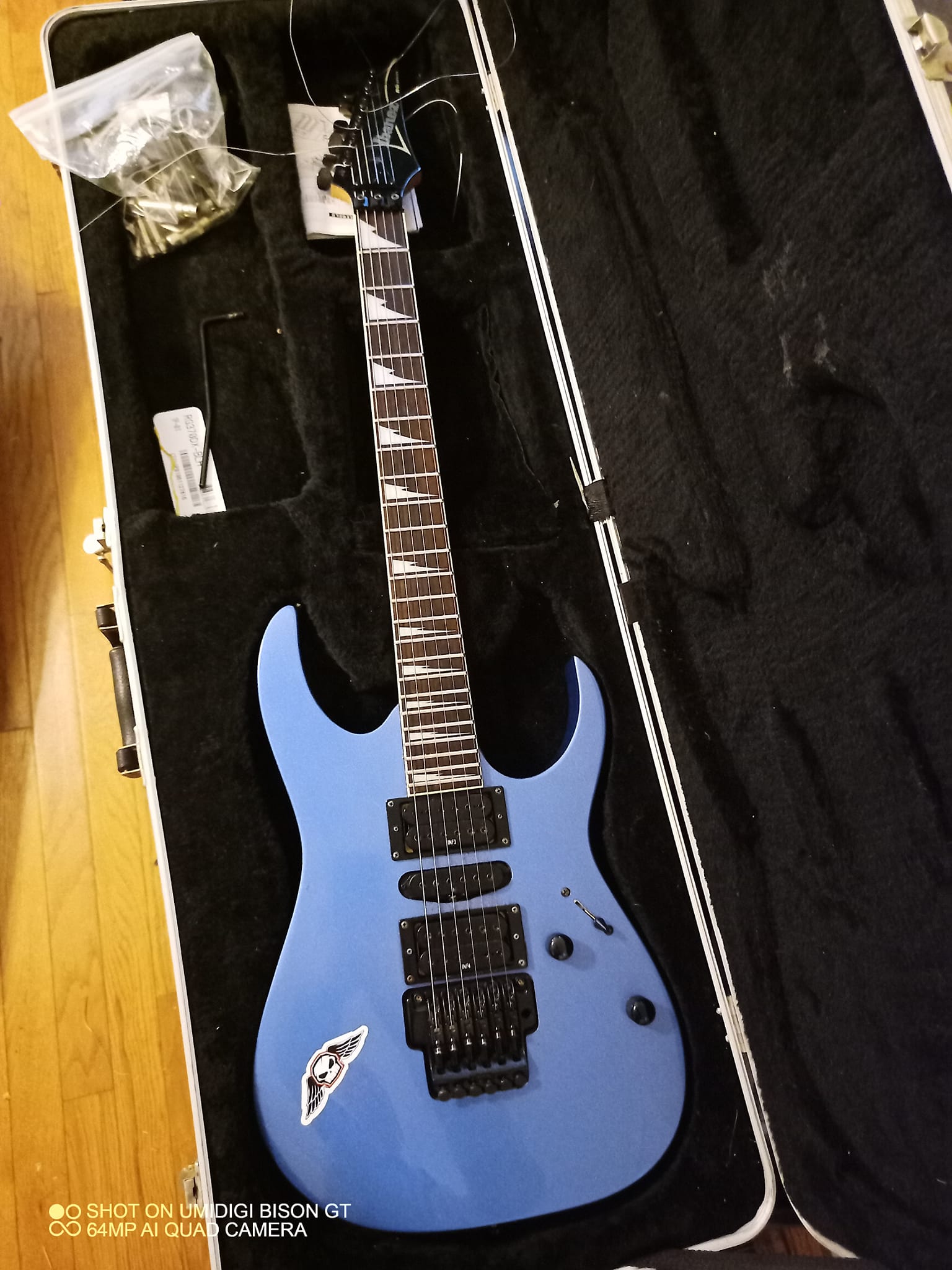 Ibanez RG370 guitar review and modification for blues and rock music