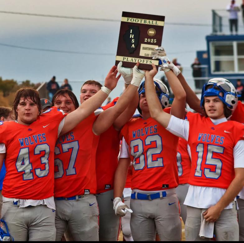 Flora Wolves Football | The Wolves Football cheerleaders and team had a ...