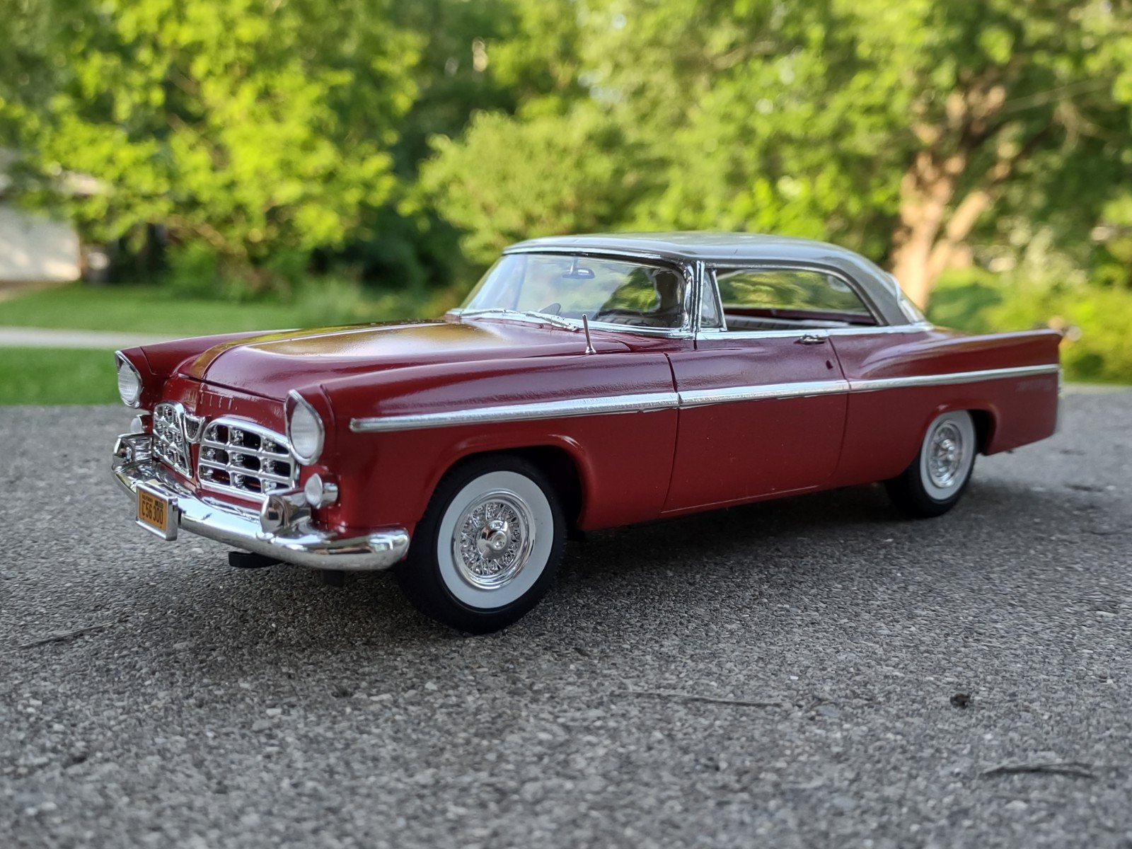 1955 CHRYSLER 300 Moebius 1:25 Scale Model Kit. Fun Solid Kit