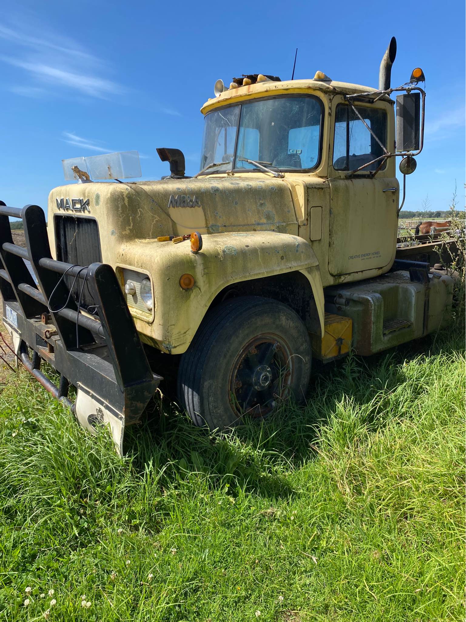 1975 Mack R600 - Commercial Vehicles - Leongatha South, Victoria ...
