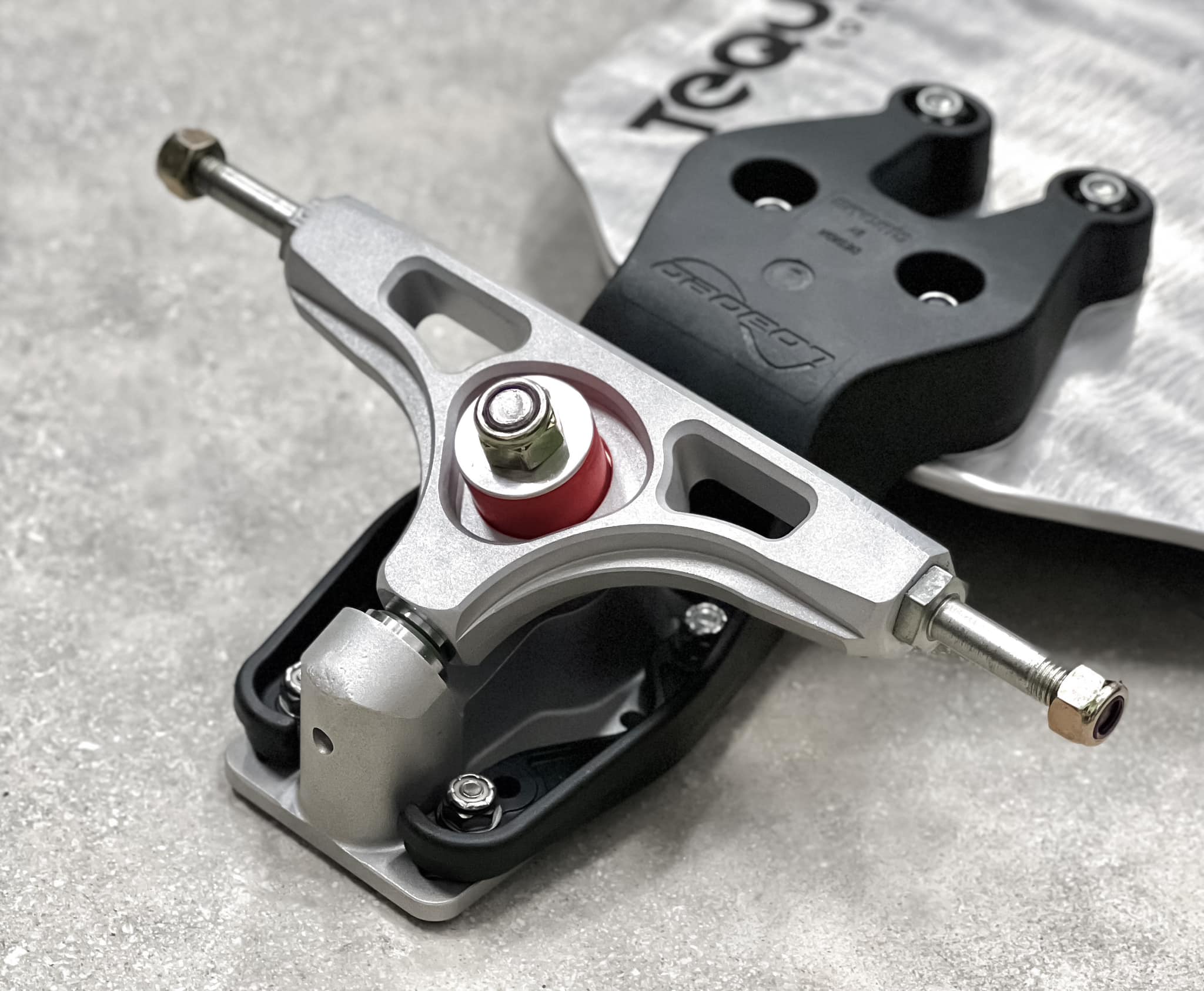 Which Aera truck is better, K3 or K4, for longboarding?