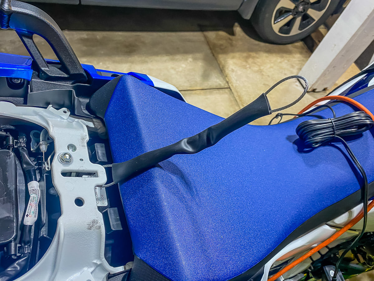 cords to helmet on motorcycle seat MEETLOCKS Cable Lock with 4 Digit Combination,Resettable Bike Lock with T Bar,Anti Theft Retractable Luggage Lock : Automotive this tail bag combines high How to Install an Intercom