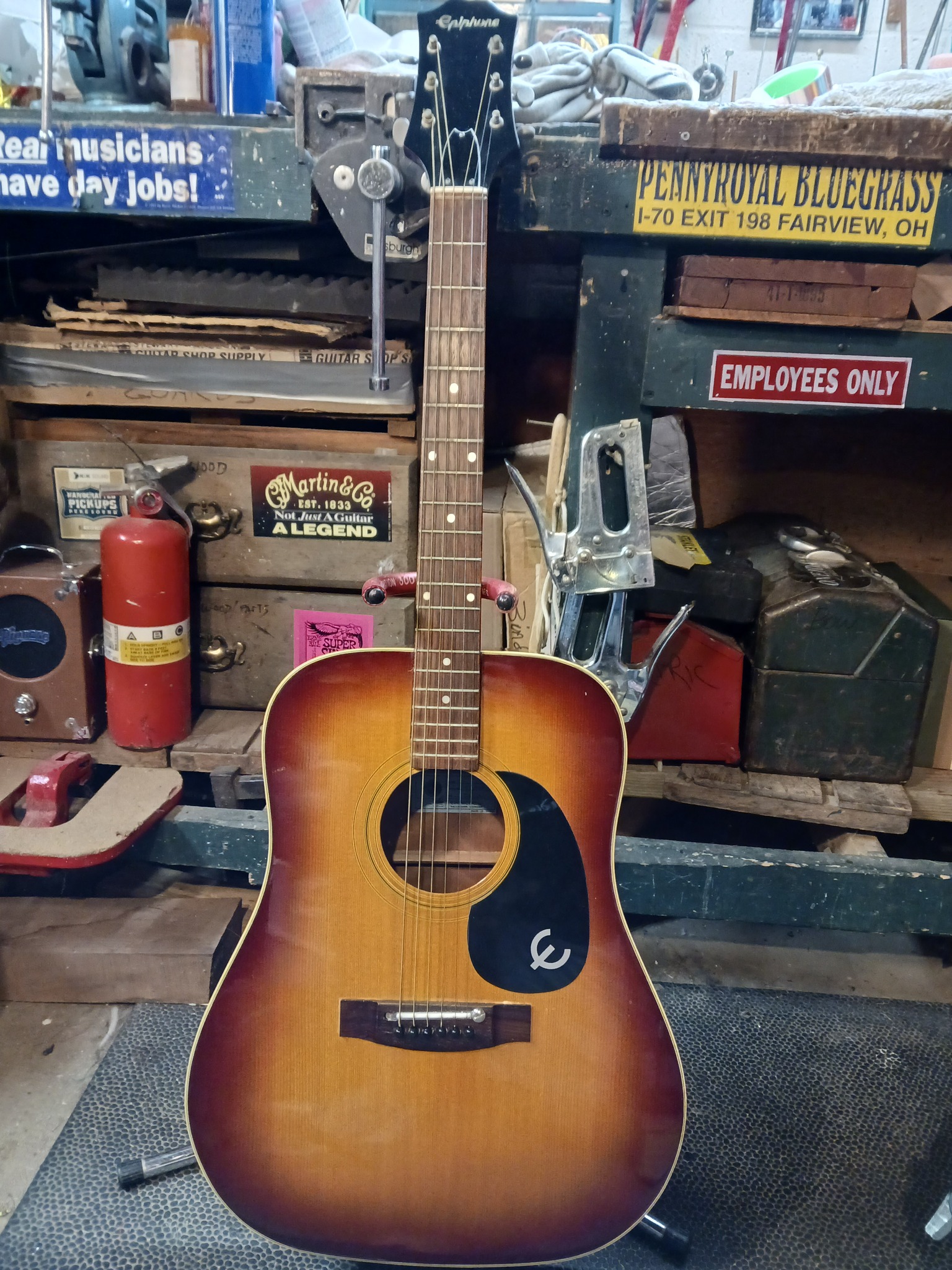 ギター PIRLES FG70A Epiphone head Made in Japan I love these 70s epiphones with the bolt-on necks. This one needs