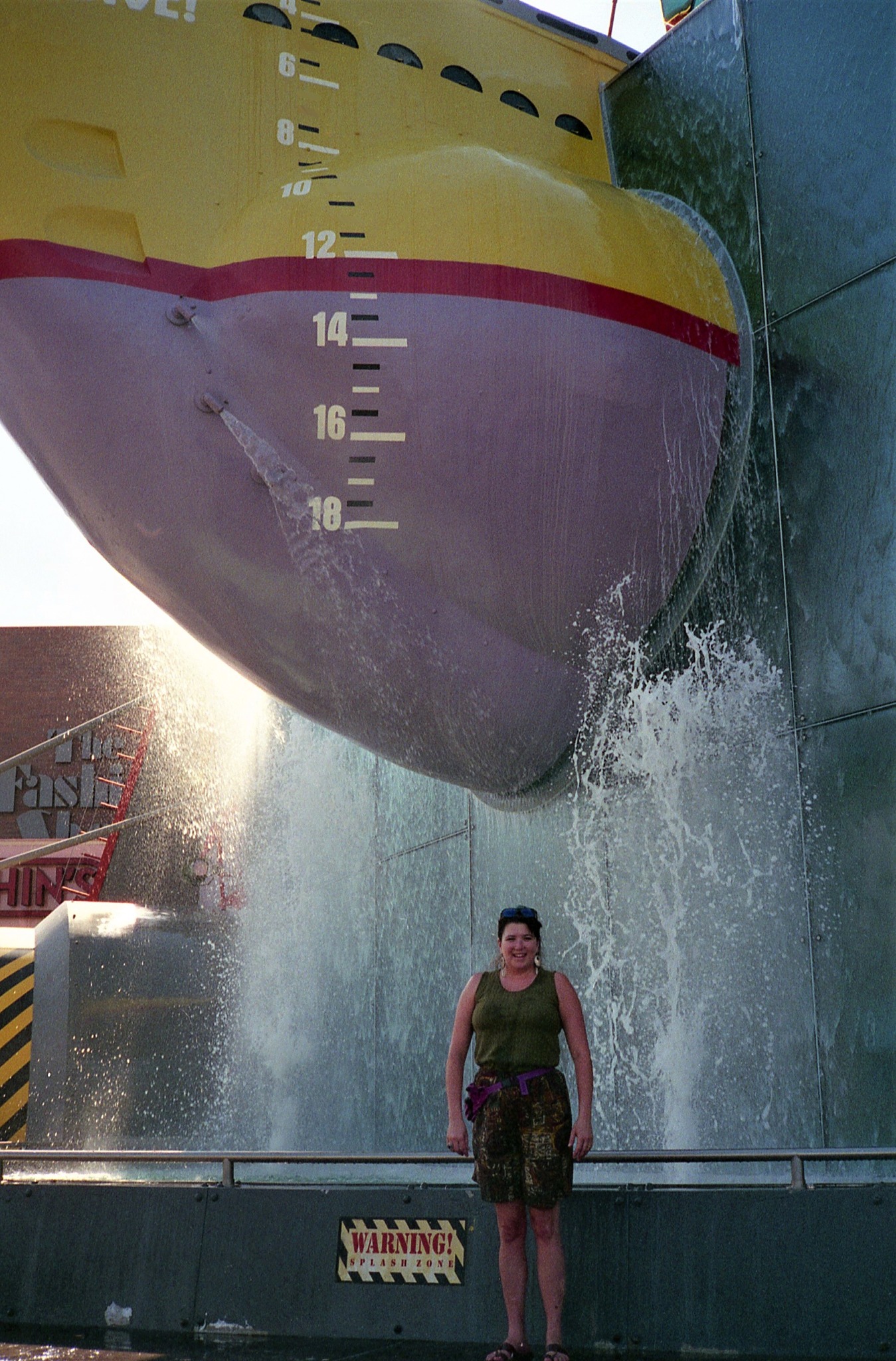 Vintage - Dive! The restaurant that Steven Spielberg built 