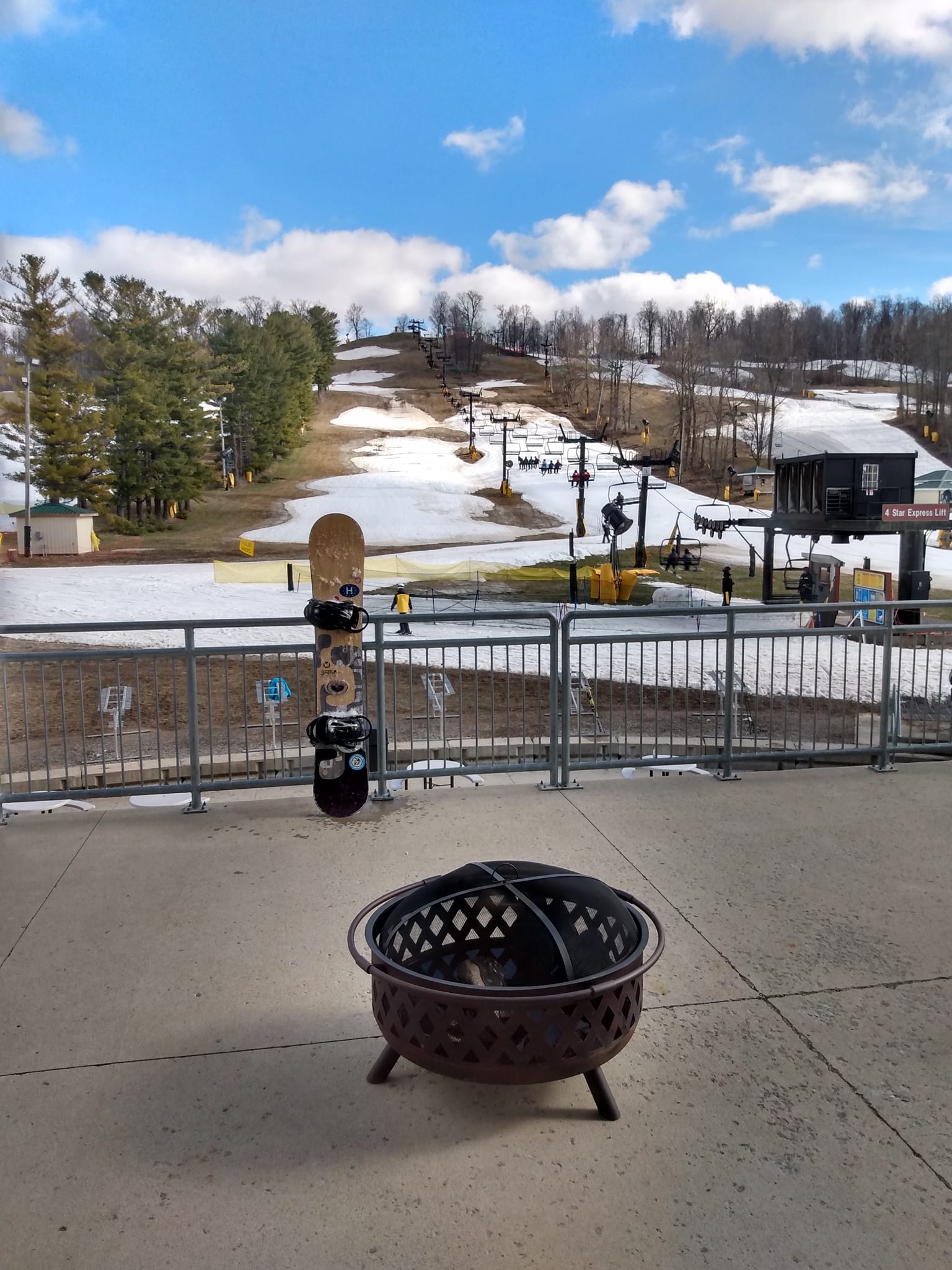 burton 166 snowboard 2026 Custom Glow Mens ACG and mimicked board in EUC Burton Custom Twin Variant:white