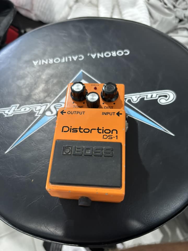 1983 MIJ Japanese black label DS-1 pedal and its tone characteristics
