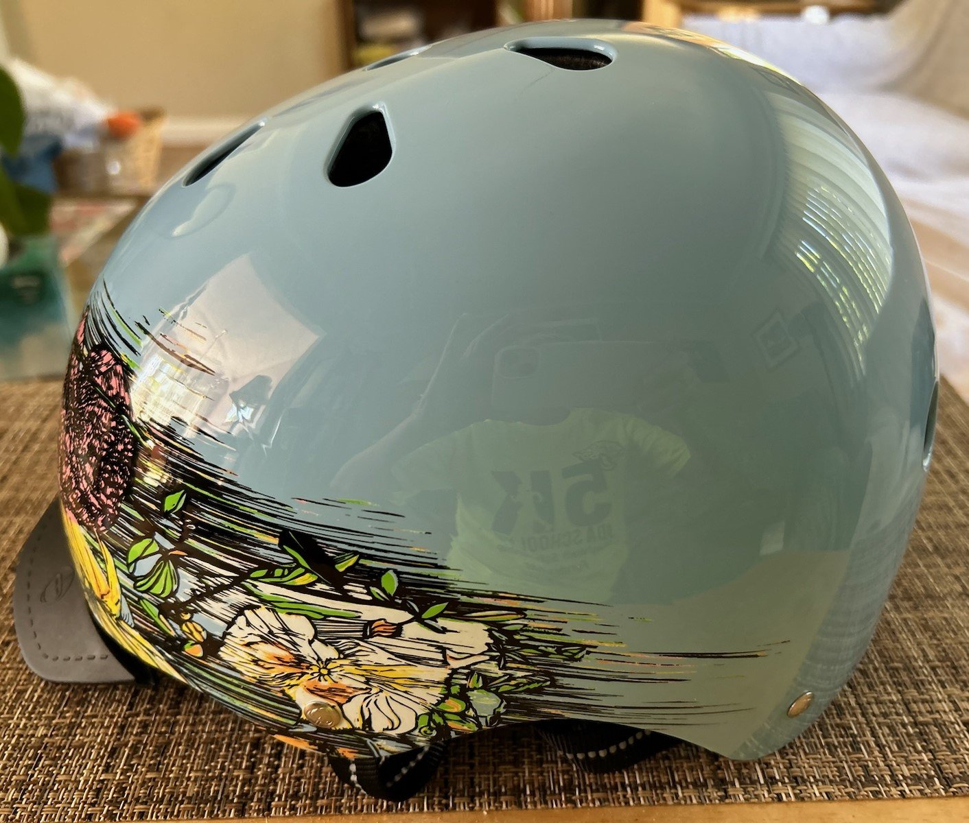 bell bellisima bicycle helmet Child Rally Bike But who says you cant also have luxury features Bell- Frozen 2 3D helmet