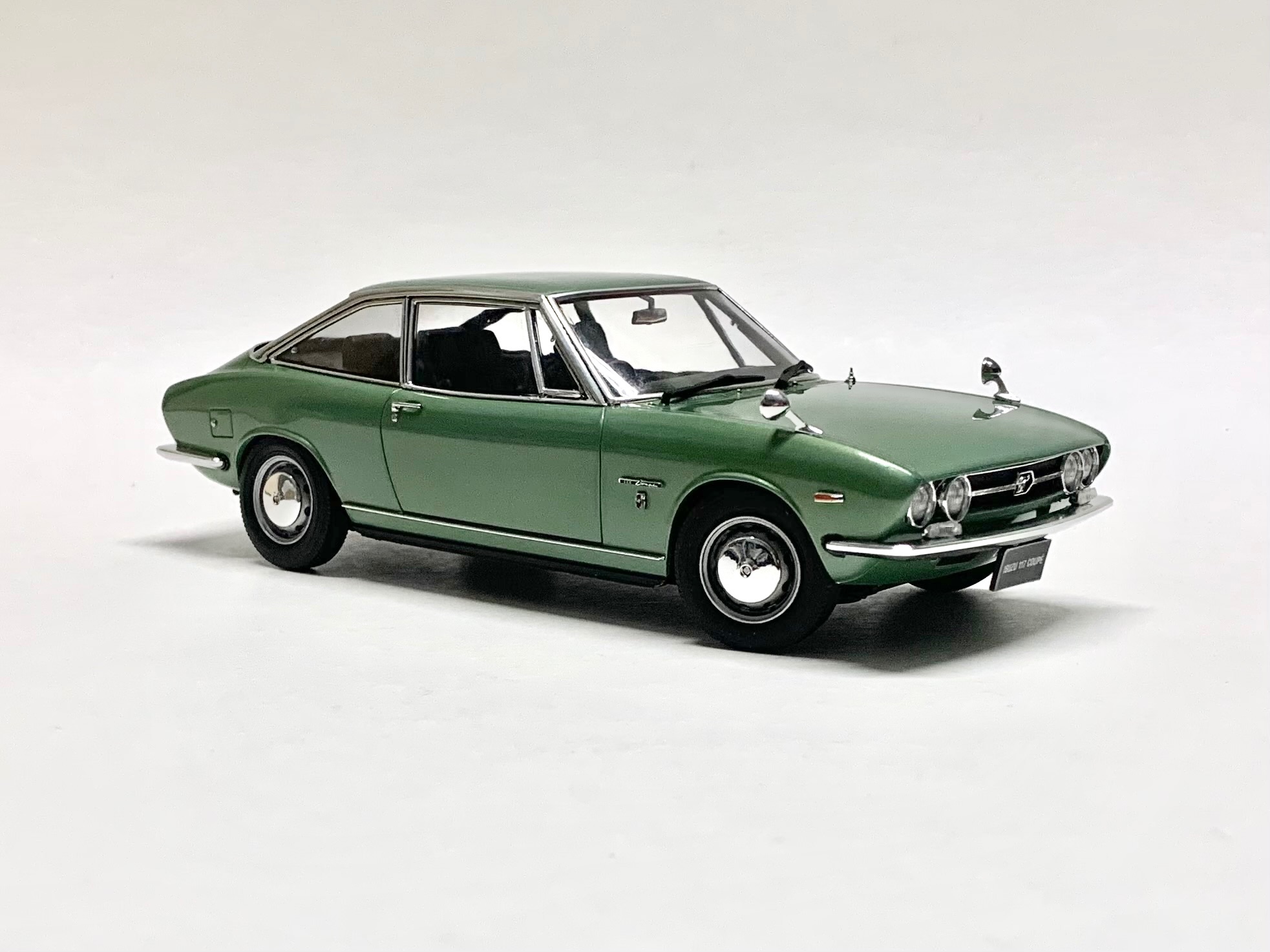 Isuzu 117 Coupe model car build