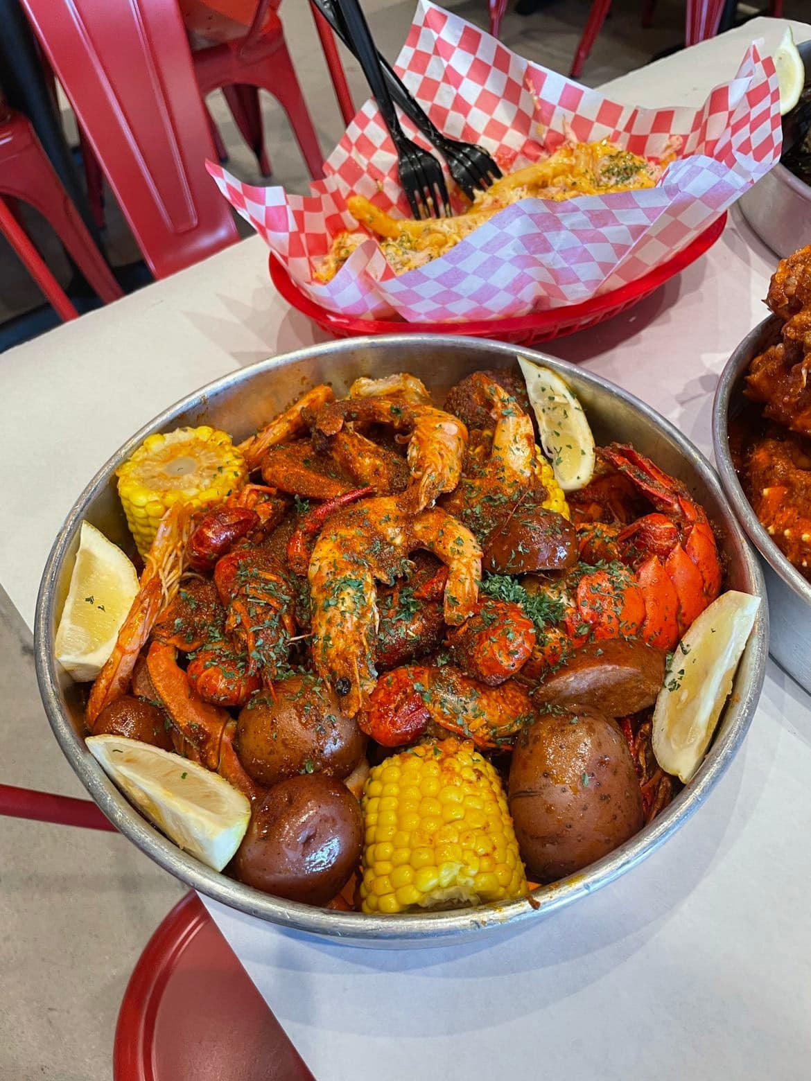 Do you want something good in your neighborhood?Eat the best
