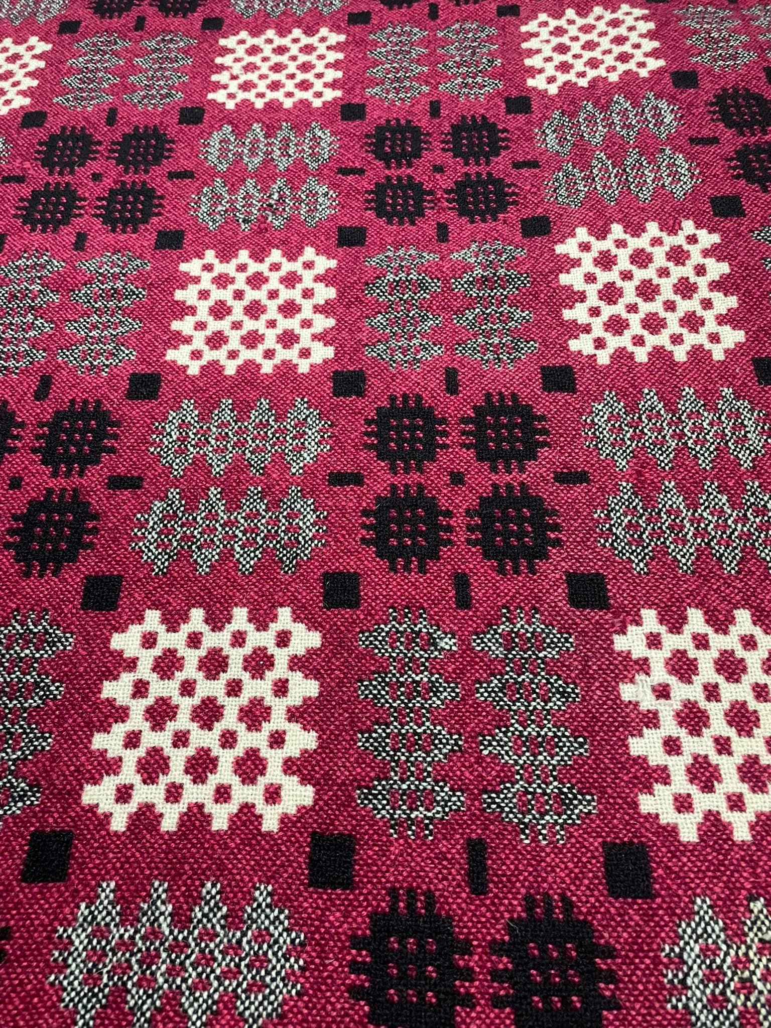 I have purchased this beautiful Welsh Tapestry Blanket, from a 