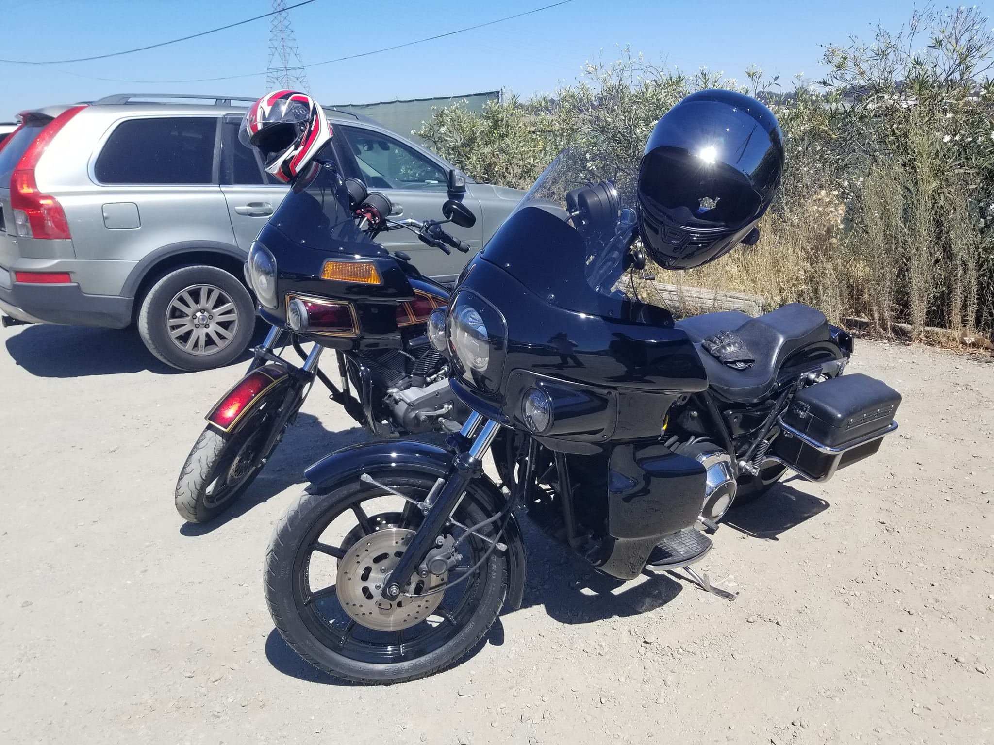 JD Customs Clamshell Bags for FXRT Fairing for Sale