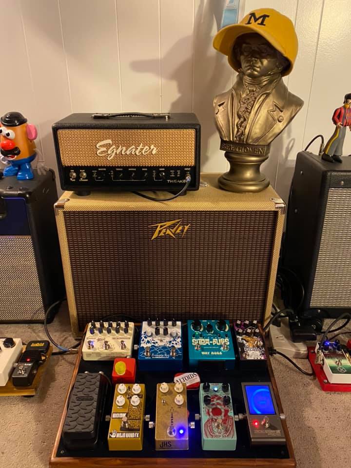 I traded some new pedals and picked up a vintage JHS Emperor V1