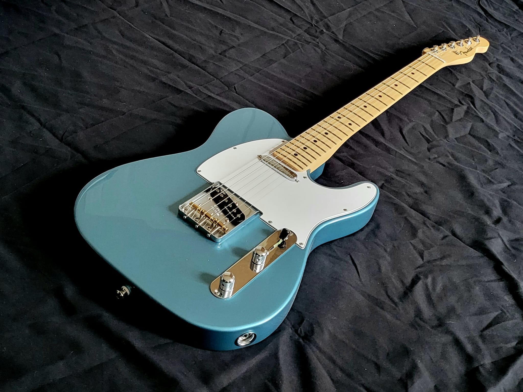 ギター Triumph Telecaster Upgraded Triumph Telecaster with Fender Noiseless pickups